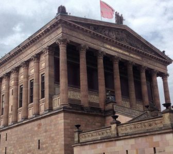 Neues Museum & Pergamon Museum + Berlin City Skip-the-Line Guided Combo Tour – Private Tour in German