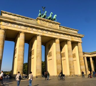 History of Berlin – City Guided Walking Tour – Private Tour in German