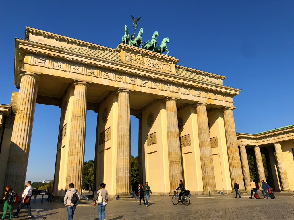 History of Berlin – City Guided Walking Tour – Private Tour in German